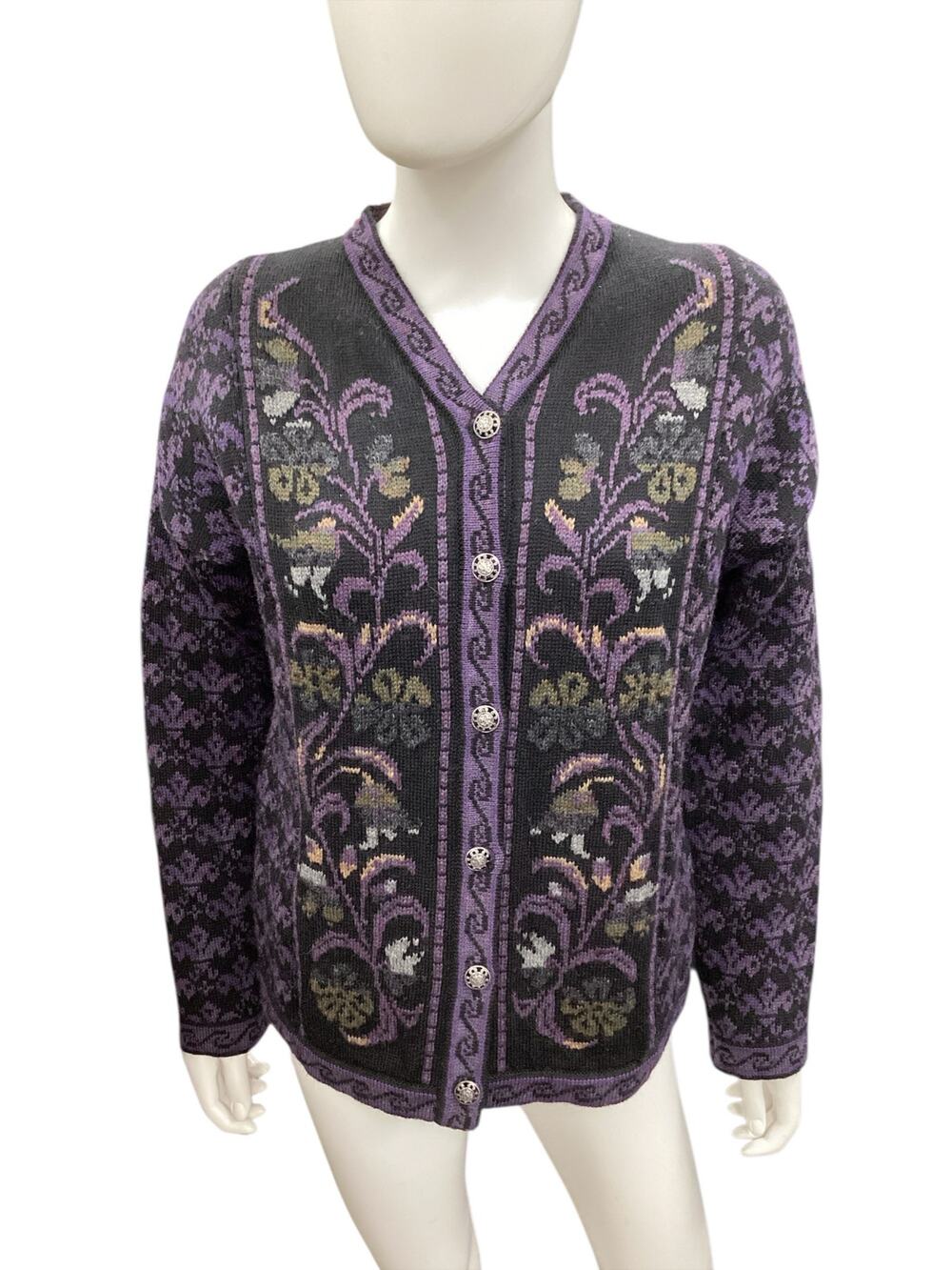 Cherry Lewis Cardigan Women’s Size M 100% Wool V-Neck Short Flower Motif Purple